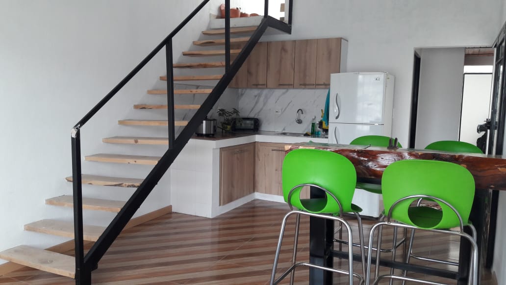 Vendo Casa con 4 Apartamentos Independientes en Simijaca
